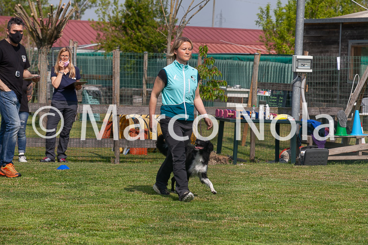 mat_-562
