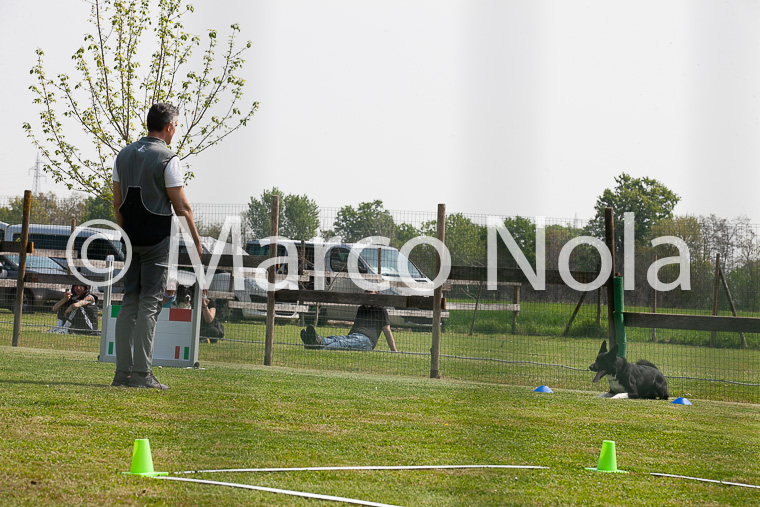 mat_-835